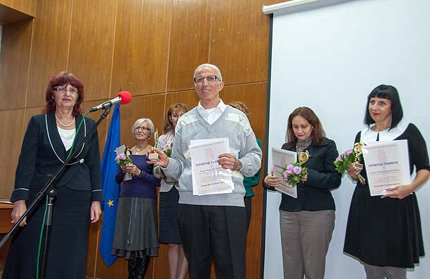 НАГРАЖДАВАНЕ ПО ПОВОД ДЕНЯ НА НАРОДНИЯ БУДИТЕЛ 2014 г.